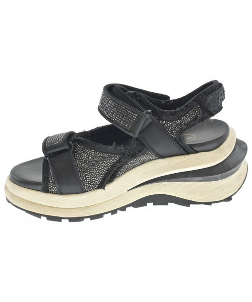 Ash รองเท้าแตะ