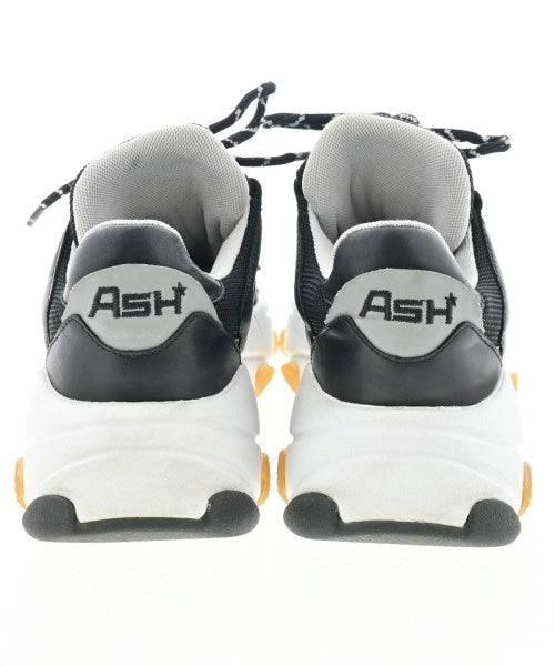 Ash รองเท้าผ้าใบ