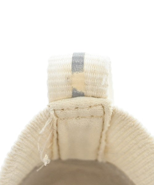 Ash รองเท้าผ้าใบ