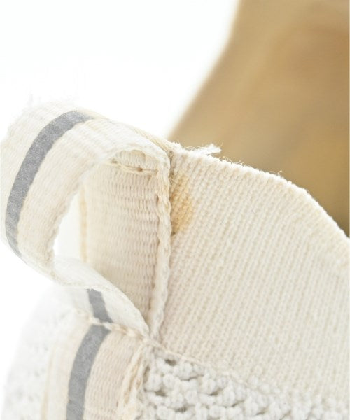 Ash รองเท้าผ้าใบ