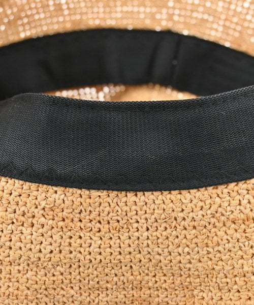 override หมวกฟาง