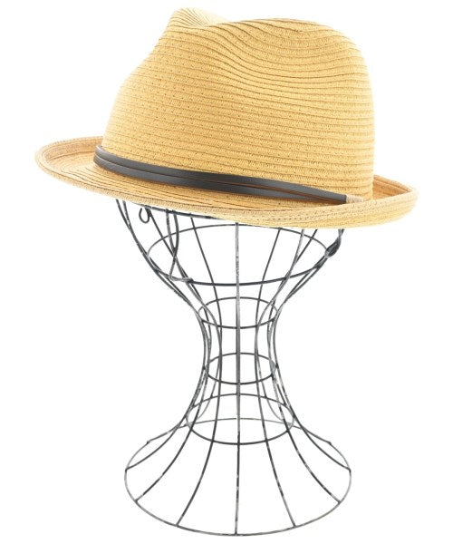 override หมวกฟาง