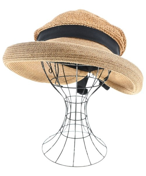 override หมวกฟาง