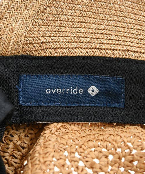 override หมวกฟาง