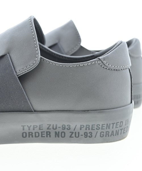 ZUCCa รองเท้าผ้าใบ