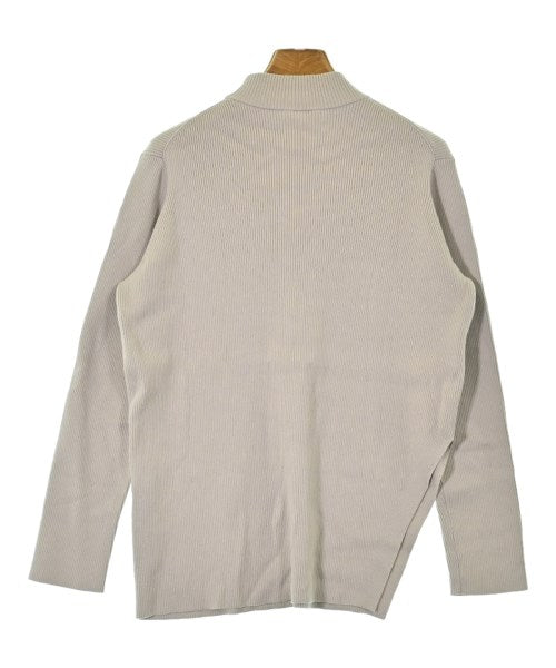 ZUCCa เสื้อกันหนาว