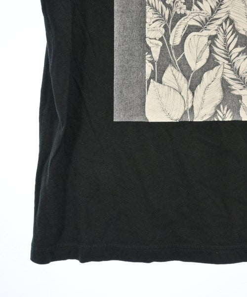 ZUCCa เสื้อยืด/เสื้อท็อปส์