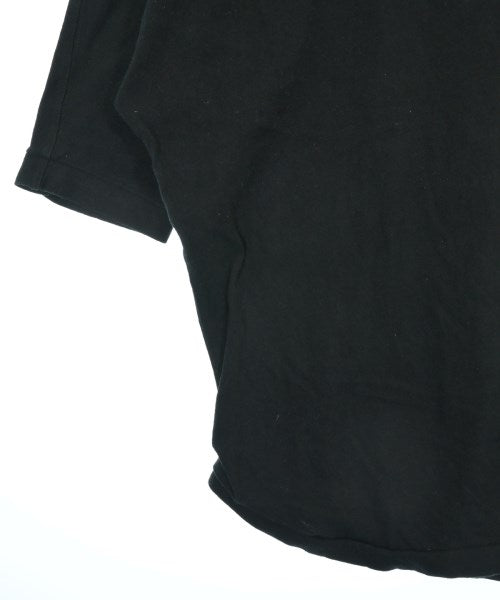 ZUCCa เสื้อยืด/เสื้อท็อปส์