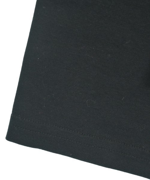 ZUCCa เสื้อยืด/เสื้อท็อปส์