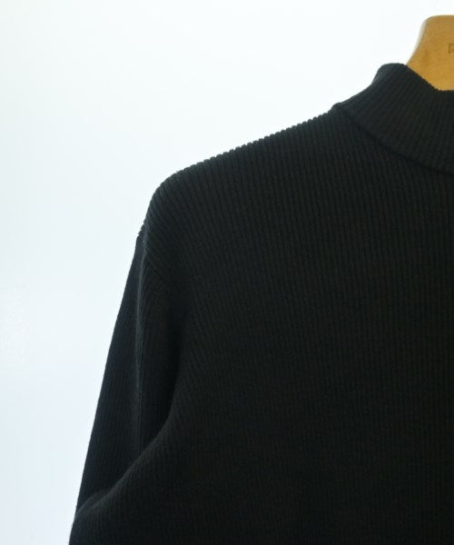 ZUCCa เสื้อกันหนาว