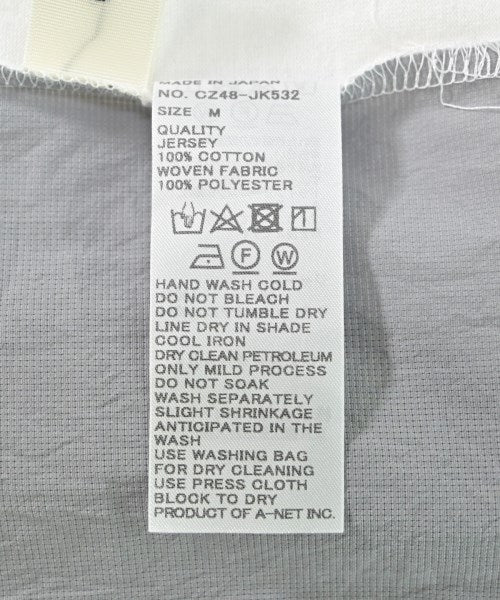 ZUCCa เสื้อยืด/เสื้อท็อปส์