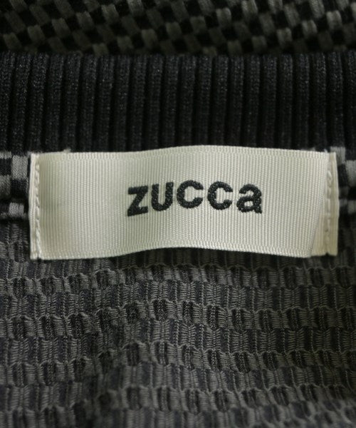 ZUCCa เสื้อยืด/เสื้อท็อปส์