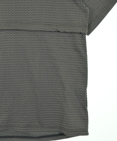ZUCCa เสื้อยืด/เสื้อท็อปส์