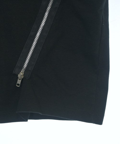 ZUCCa เสื้อยืด/เสื้อท็อปส์