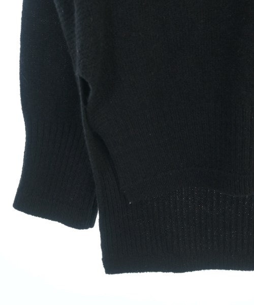 ZUCCa เสื้อกันหนาว