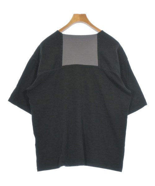 ZUCCa เสื้อยืด/เสื้อท็อปส์