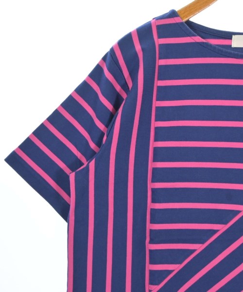ZUCCa เสื้อยืด/เสื้อท็อปส์
