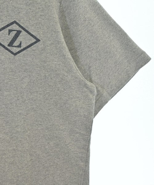 ZUCCa เสื้อยืด/เสื้อท็อปส์