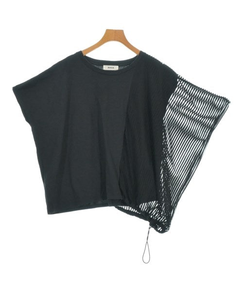 ZUCCa เสื้อยืด/เสื้อท็อปส์