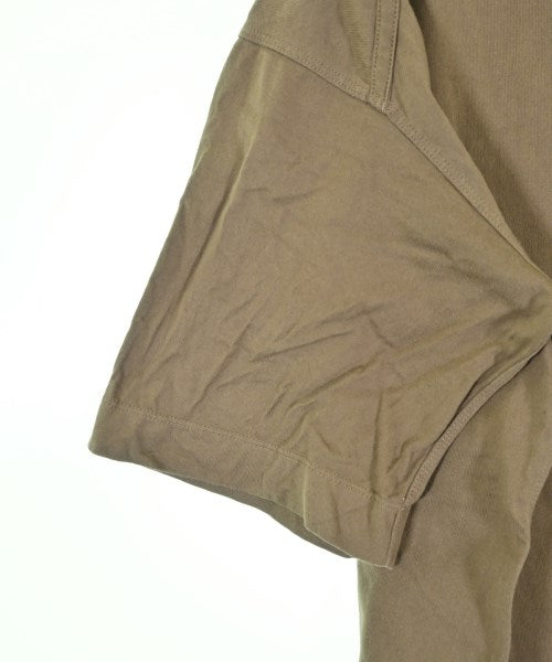 ZUCCa เสื้อยืด/เสื้อท็อปส์