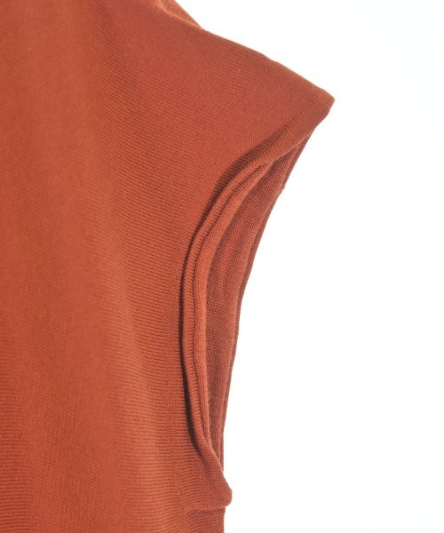 ZUCCa เสื้อแขนกุด