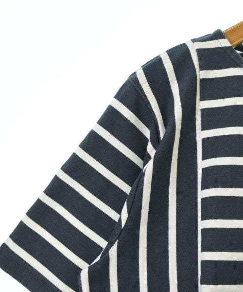 ZUCCa เสื้อยืด/เสื้อท็อปส์