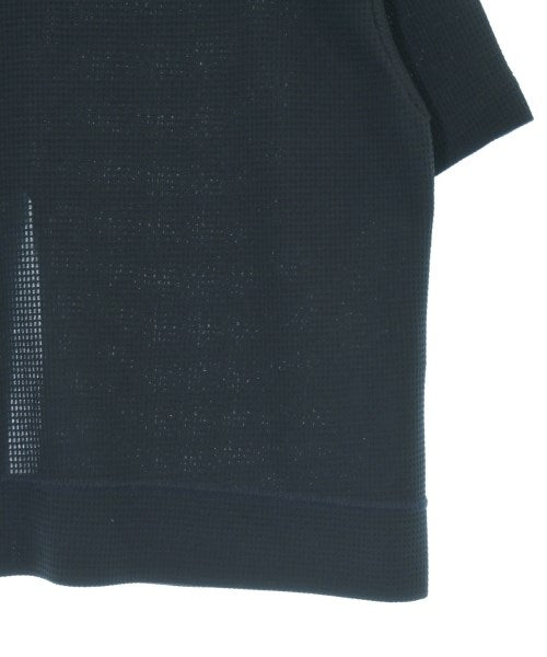 ZUCCa เสื้อยืด/เสื้อท็อปส์