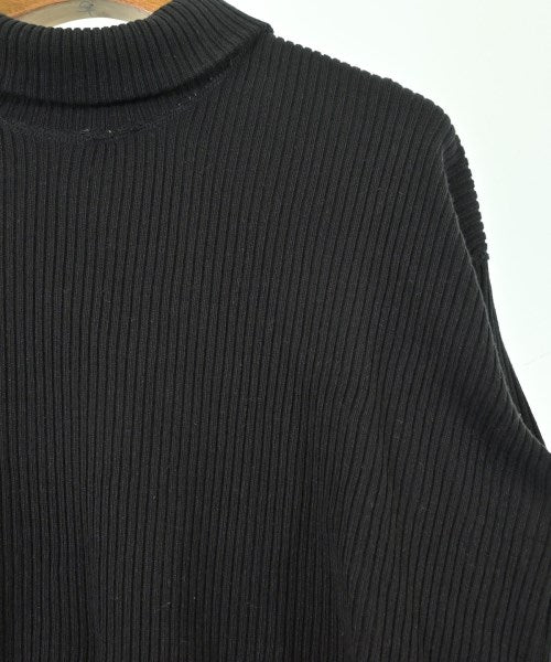 ZUCCa เสื้อกันหนาว