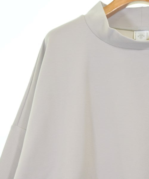 ZUCCa เสื้อยืด/เสื้อท็อปส์