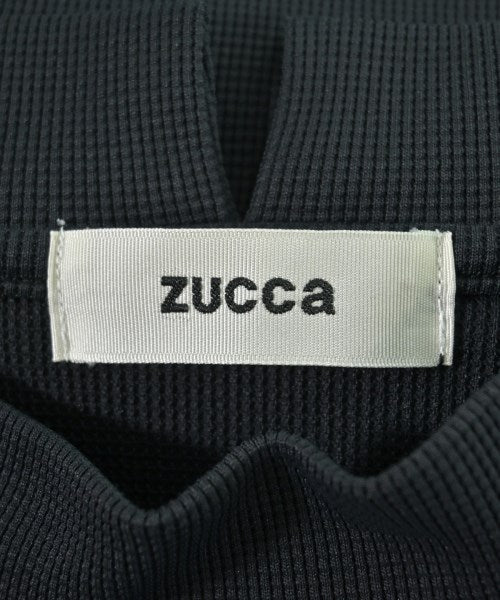 ZUCCa เสื้อยืด/เสื้อท็อปส์