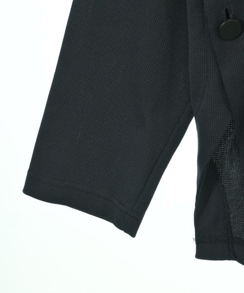 ZUCCa เสื้อยืด/เสื้อท็อปส์