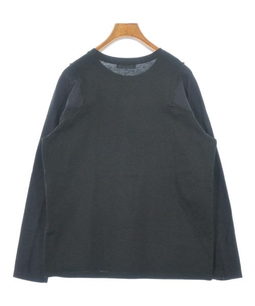 ZUCCa เสื้อยืด/เสื้อท็อปส์