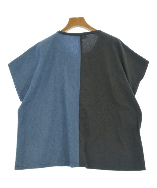 ZUCCa เสื้อยืด/เสื้อท็อปส์