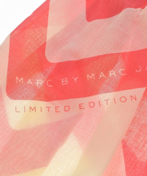 MARC BY MARC JACOBS ผ้าคลุมไหล่