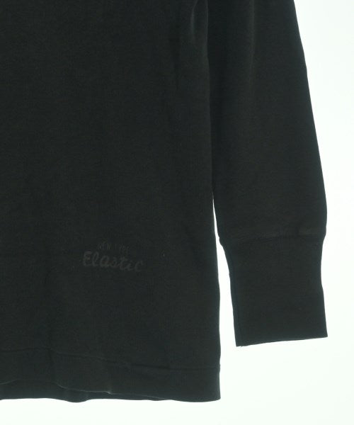 TOGA เสื้อยืด/เสื้อท็อปส์