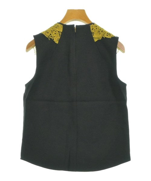 TOGA เสื้อกั๊ก