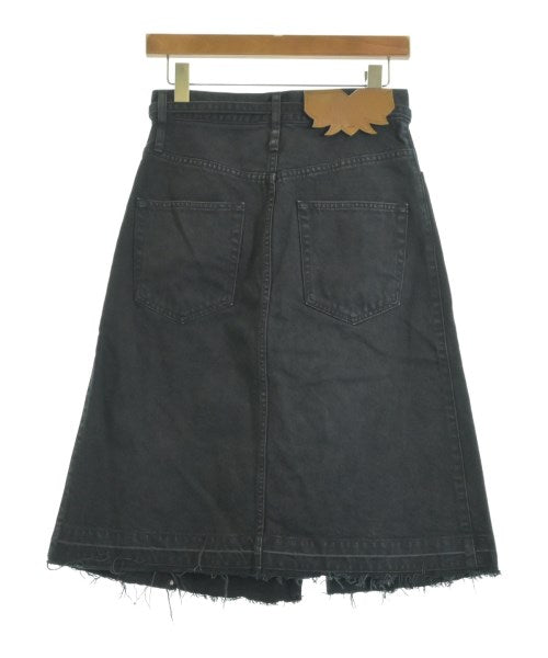 TOGA กระโปรงยาวถึงเข่า