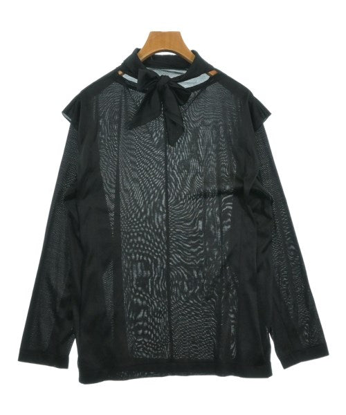 TOGA เสื้อยืด/เสื้อท็อปส์