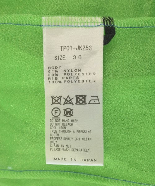 TOGA เสื้อยืด/เสื้อท็อปส์