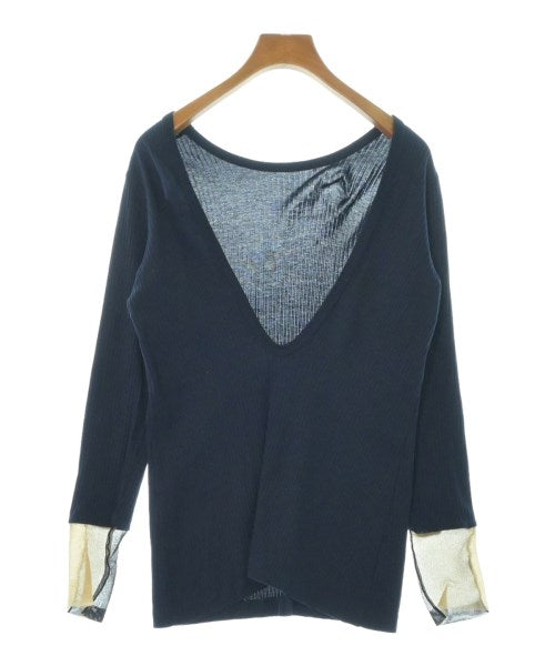 TOGA เสื้อยืด/เสื้อท็อปส์