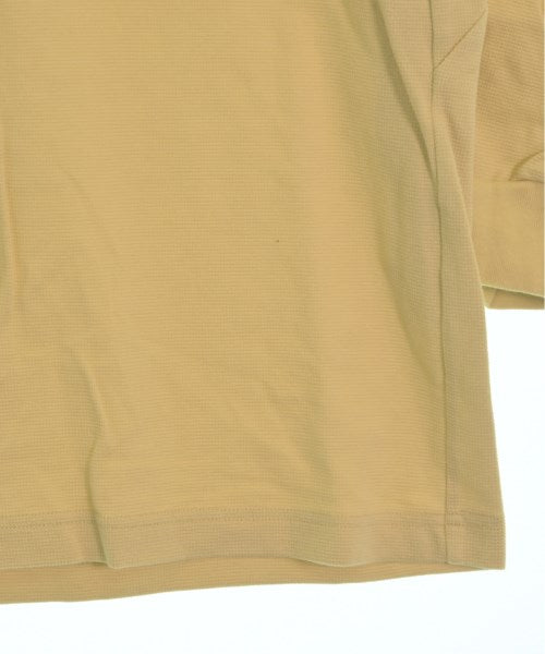 TOGA เสื้อยืด/เสื้อท็อปส์