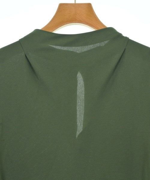 TOGA เสื้อยืด/เสื้อท็อปส์