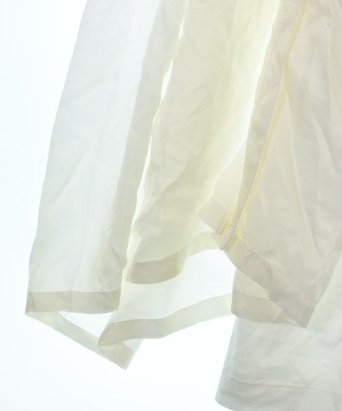 TOGA เสื้อยืด/เสื้อท็อปส์