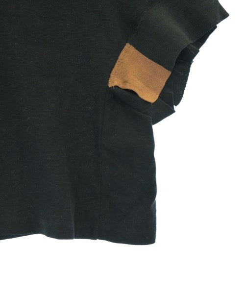 TOGA เสื้อยืด/เสื้อท็อปส์