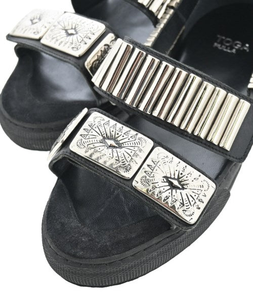 TOGA รองเท้าแตะ