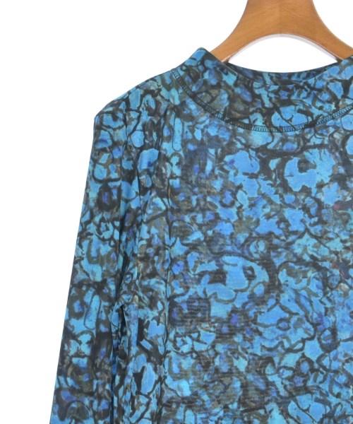 TOGA เสื้อยืด/เสื้อท็อปส์