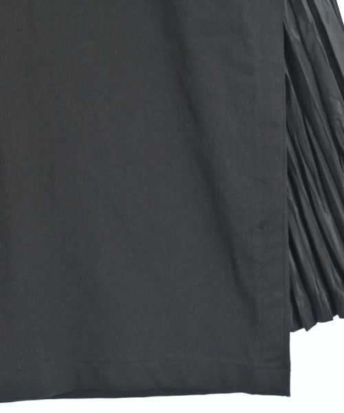 TOGA เสื้อยืด/เสื้อท็อปส์