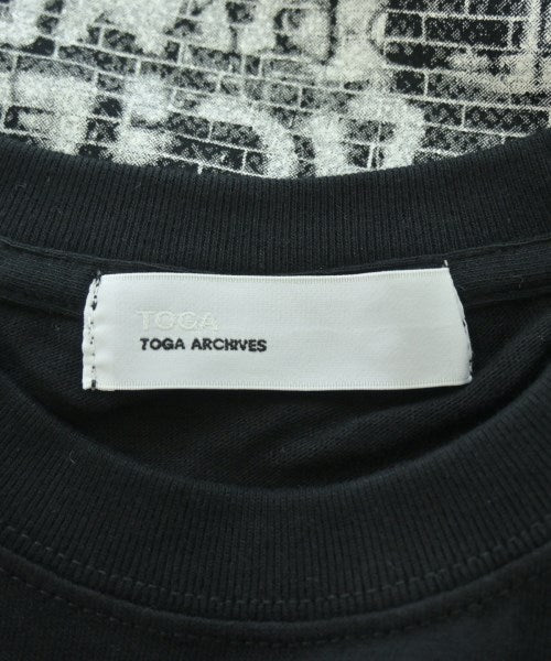 TOGA เสื้อยืด/เสื้อท็อปส์