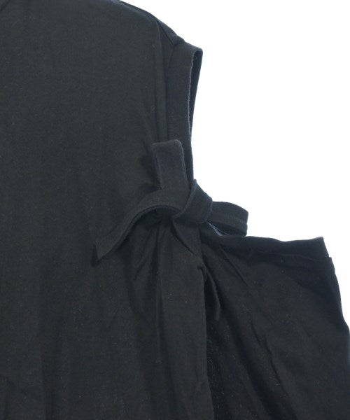 TOGA เสื้อยืด/เสื้อท็อปส์