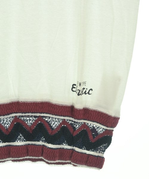 TOGA เสื้อยืด/เสื้อท็อปส์